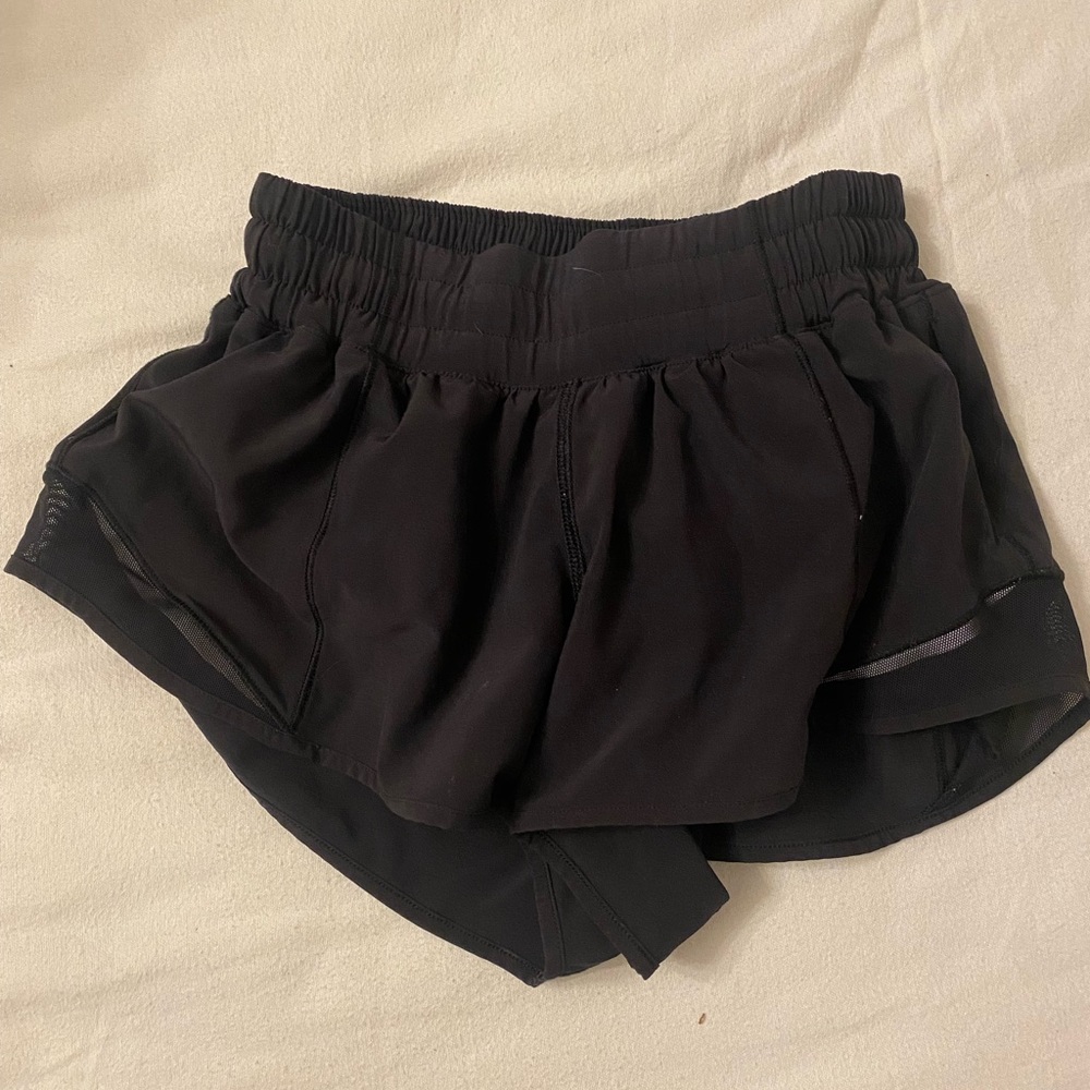 Lululemon Hotty Hot shorts